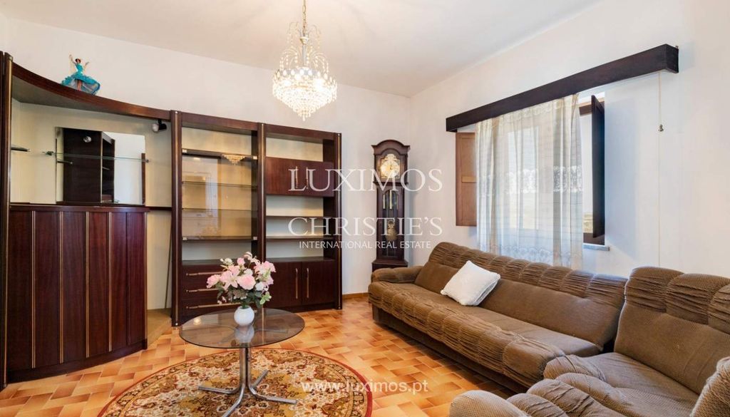 Property photo 3 of 27