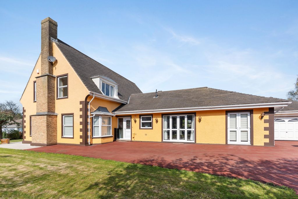 Property photo 1 of 46