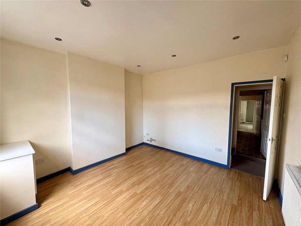 Property photo 3 of 13 Picture No. 08