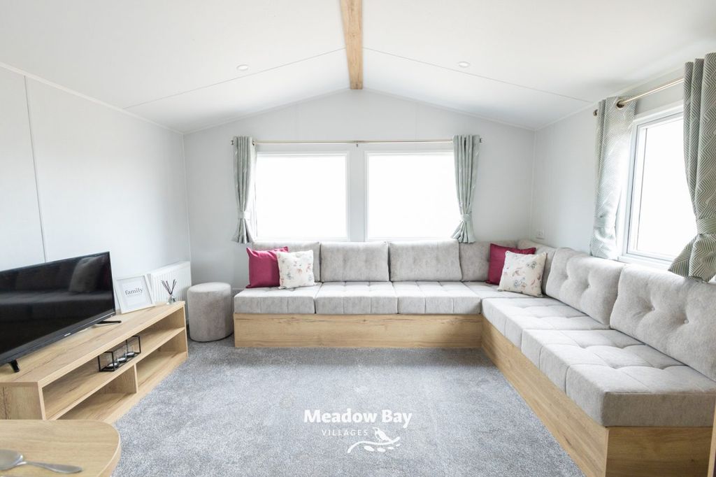 Property photo 2 of 6 2026 Willerby Wilding 35x12 3B Hi Small 48.Jpg