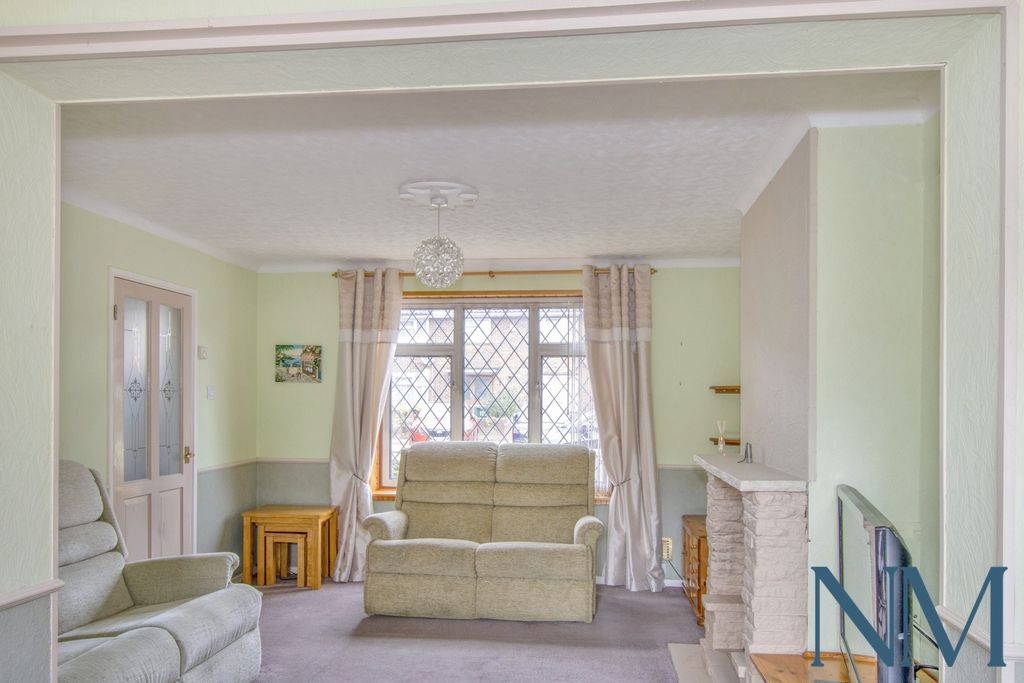 Property photo 3 of 14 Gallery