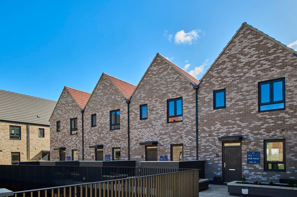 Property photo 2 of 17 External