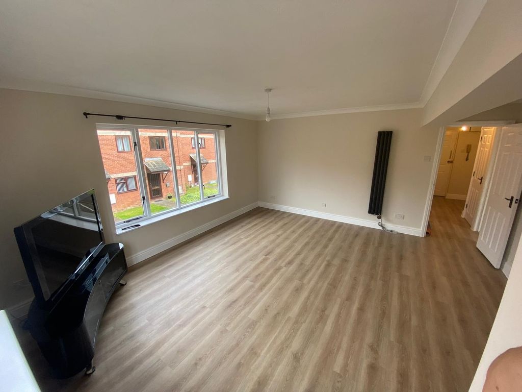 Property photo 2 of 6 Image