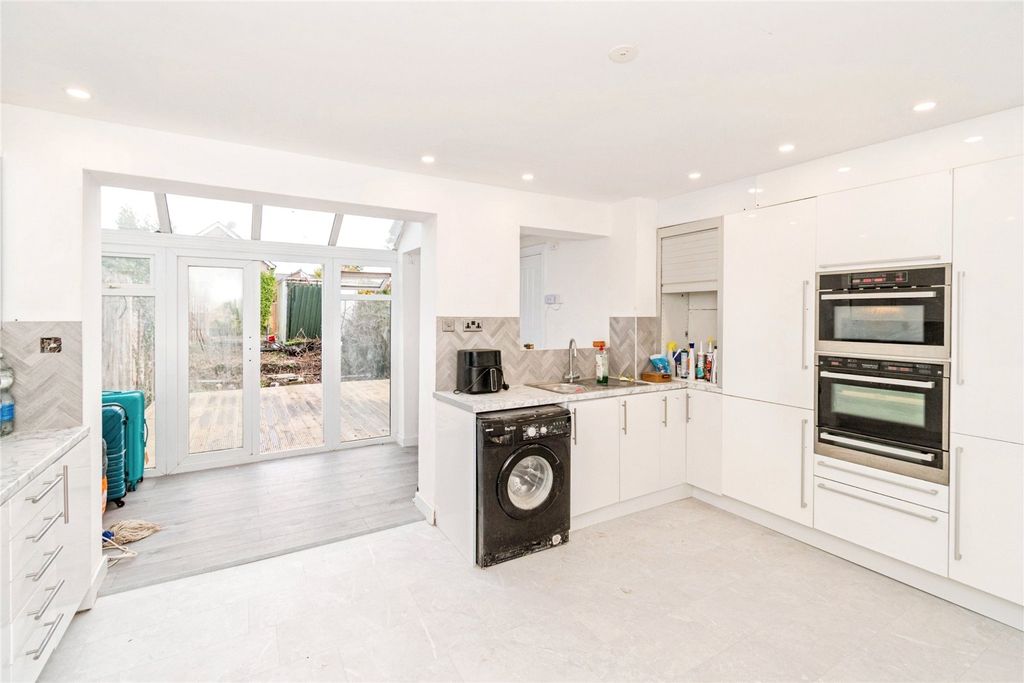 Property photo 3 of 22 Picture No. 34