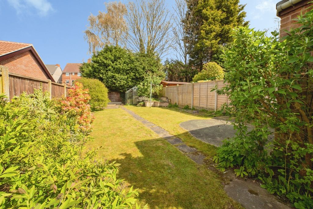 Property photo 3 of 21 Garden