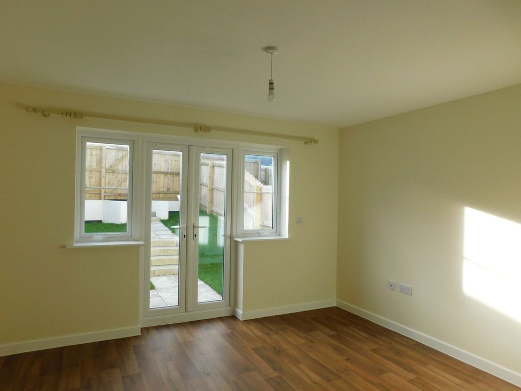 Property photo 3 of 9 Picture No. 17