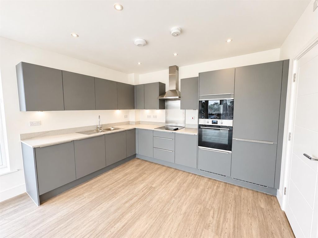 Property photo 1 of 11 Kitchen.Png