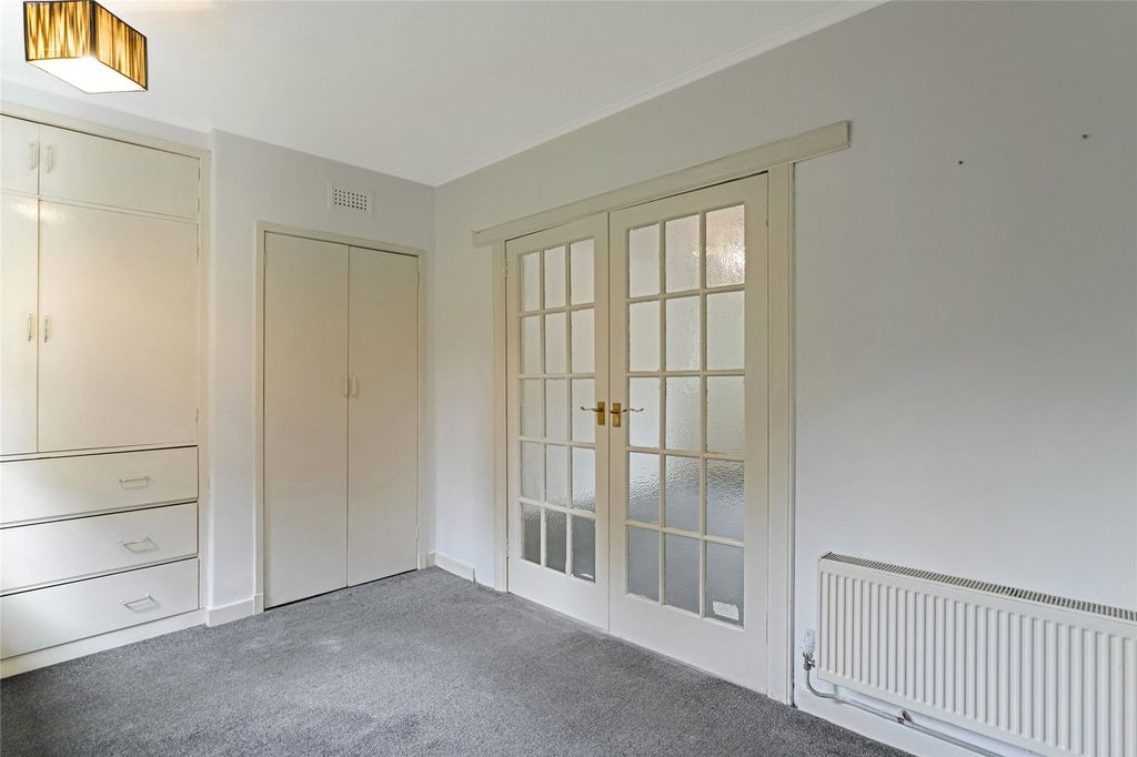 Property photo 3 of 9 3