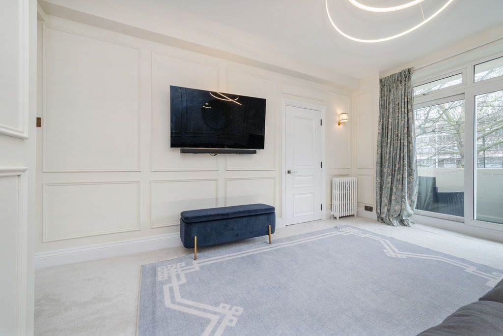 Property photo 2 of 10 Photo 11