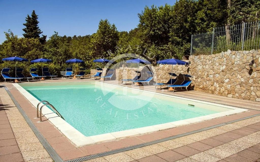 Property photo 2 of 29