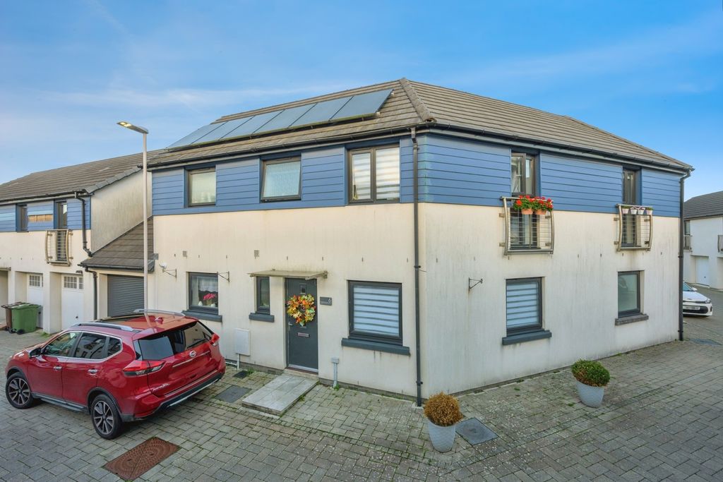 Property photo 1 of 17 Photo