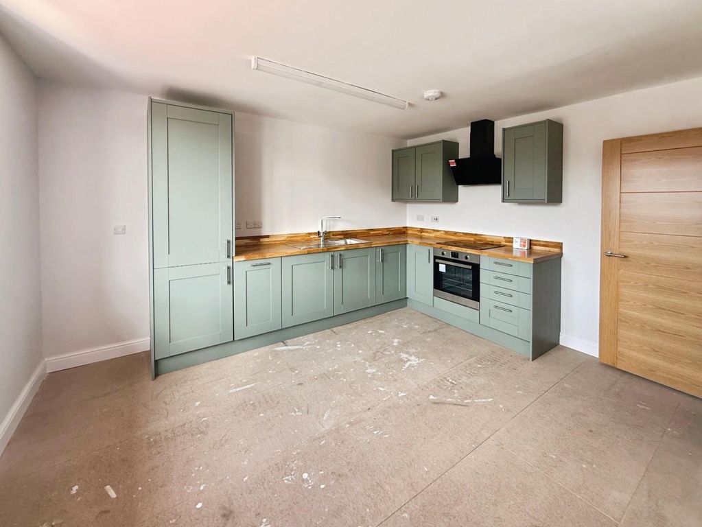 Property photo 1 of 4 822740E2-Fa-4695-8Fb4-D81B768Ef854-358-000000029E2