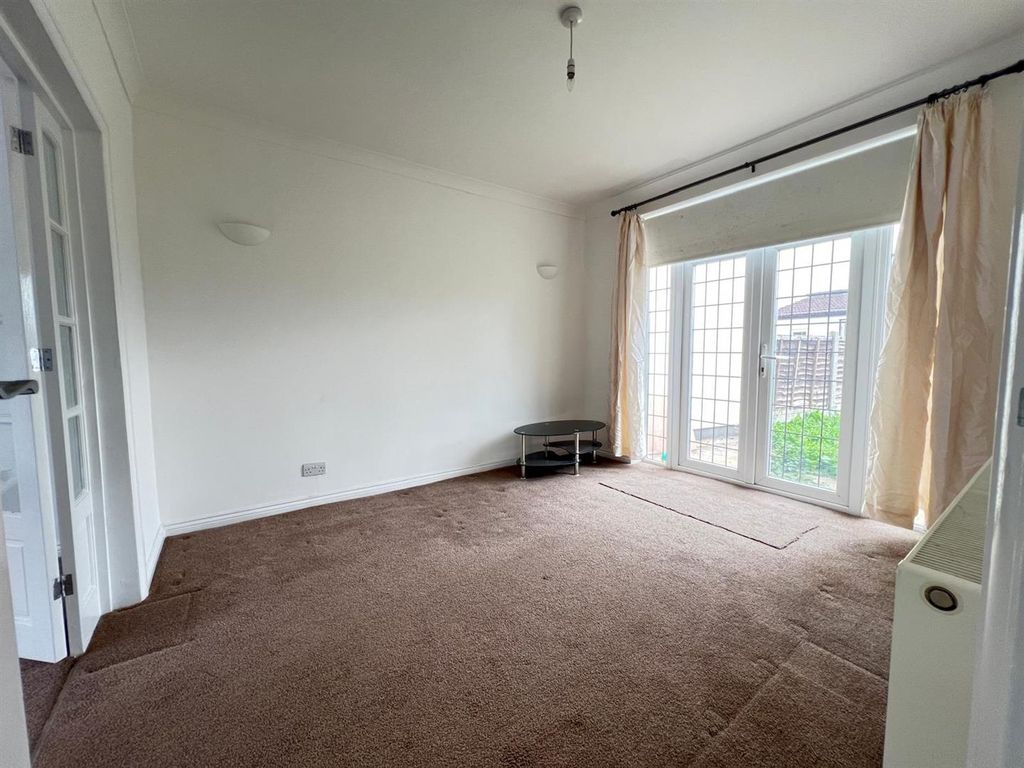 Property photo 3 of 8 03.Jpg