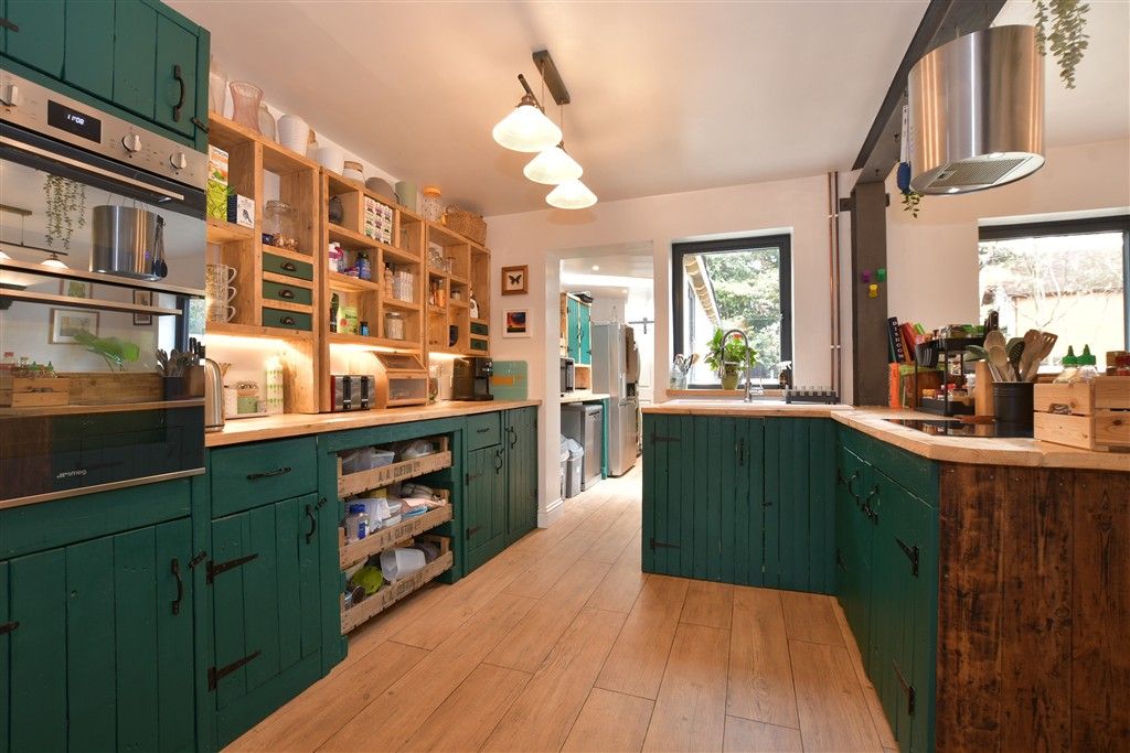 Property photo 2 of 14 Kitchen/Dining Room