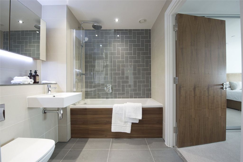 Property photo 3 of 9 Picture No. 05