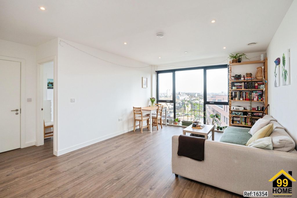 Property photo 3 of 20 Photo 2