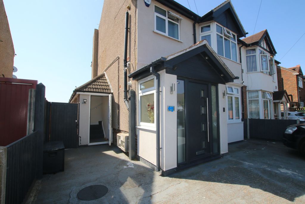 Property photo 1 of 6 Img_1376