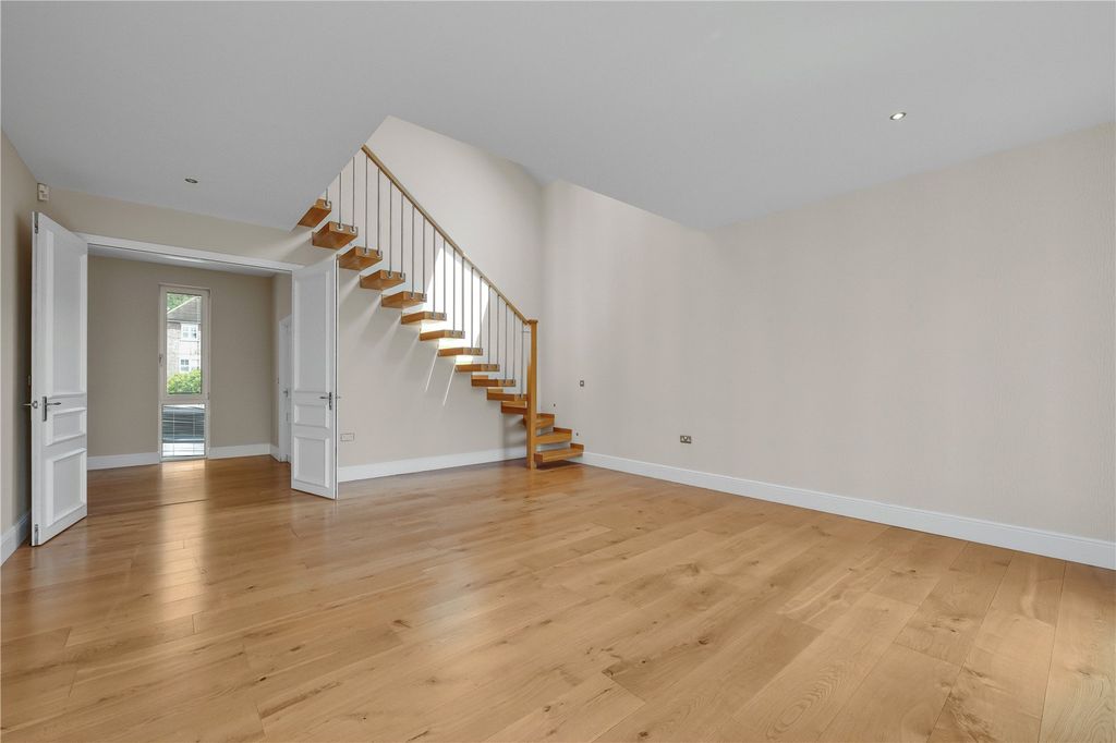 Property photo 3 of 14 Picture No. 60