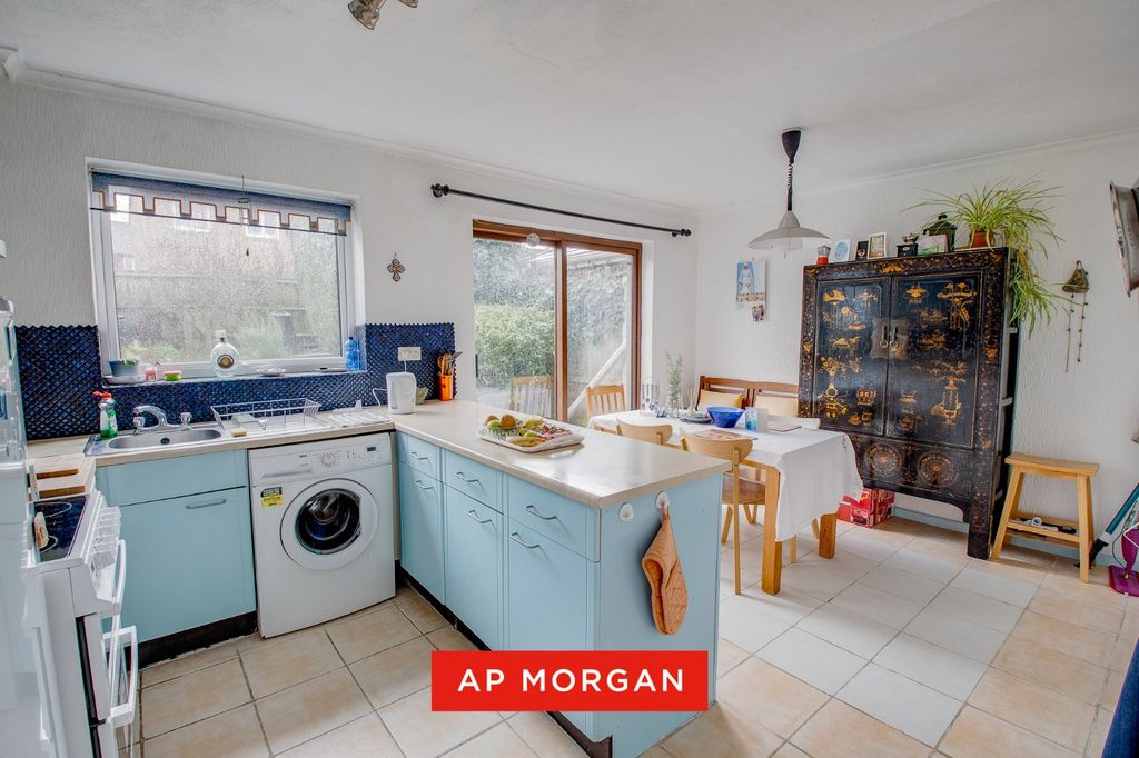 Property photo 2 of 14 Picture No. 13