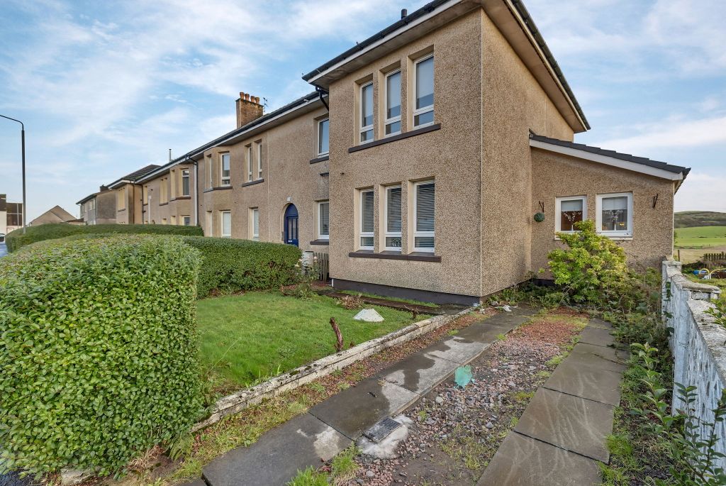 Property photo 1 of 19 001