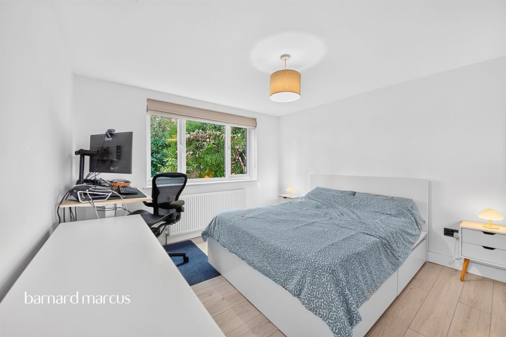 Property photo 1 of 3
