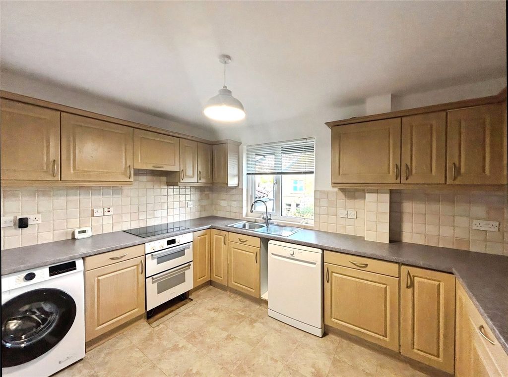 Property photo 2 of 23 Picture No. 73