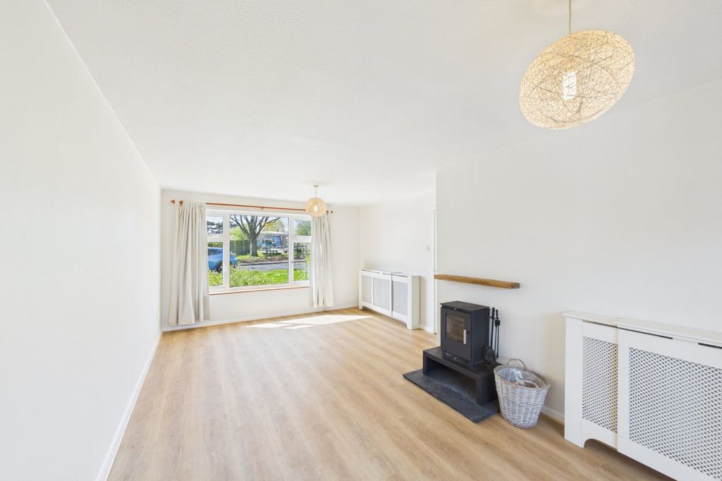 Additional image 4 of 4 bed semi-detached house to rentThe Downs, Portishead, Bristol BS20
