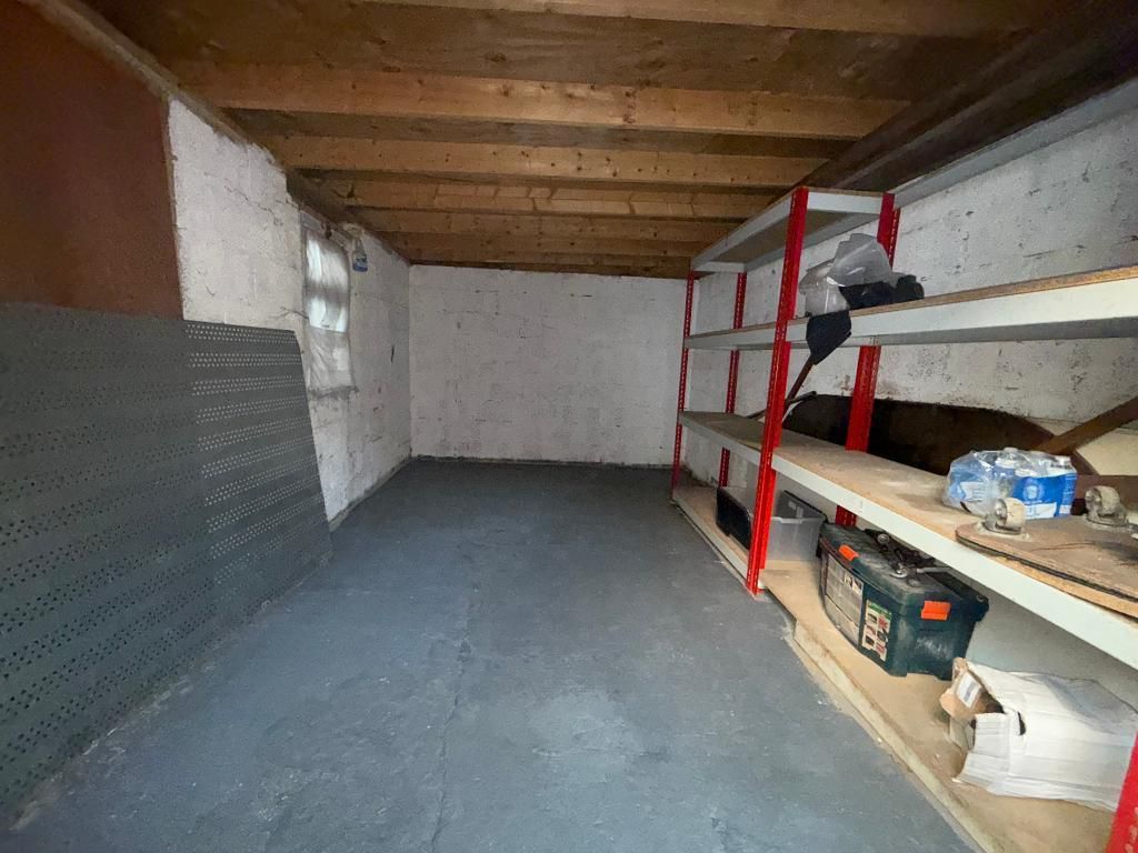 Property photo 2 of 2 Photo 2