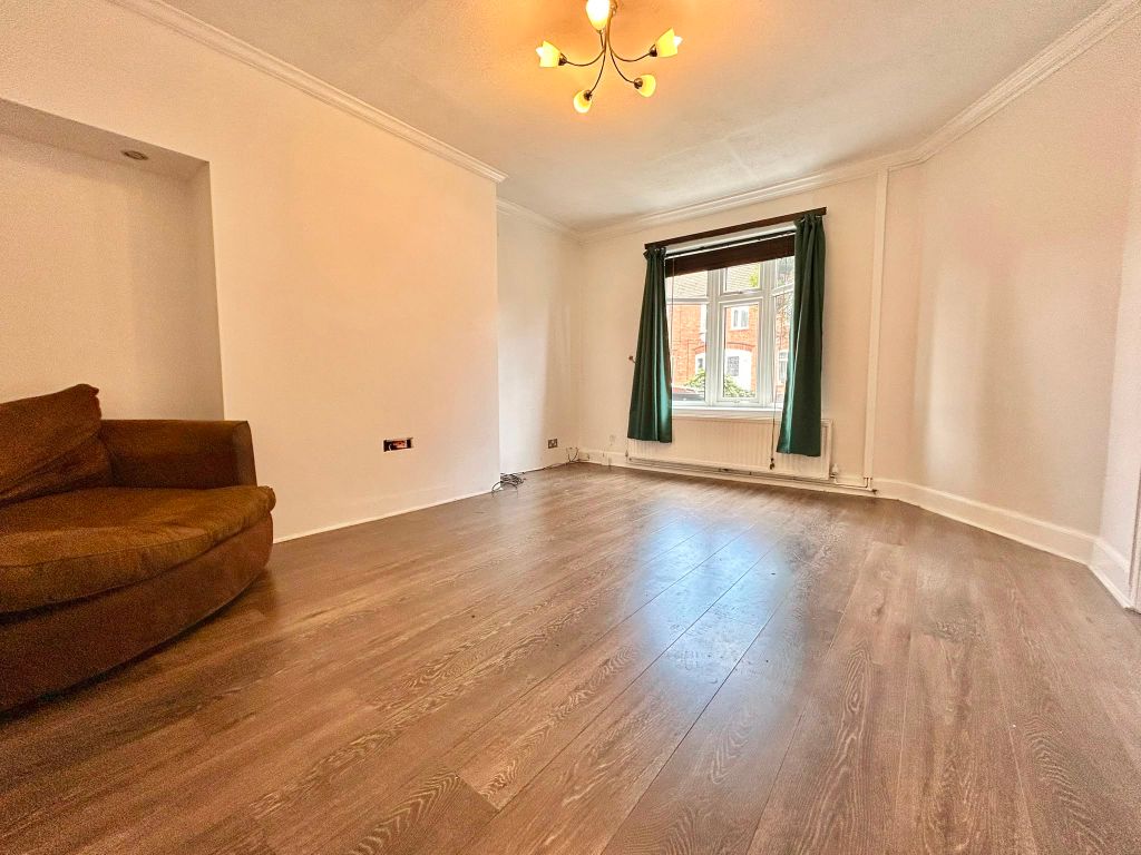 Property photo 3 of 14 Whatsapp Image 2026-08-26 At 13.17.32
