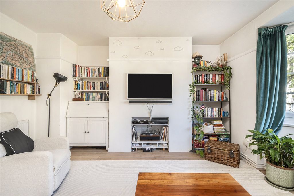 Property photo 3 of 13 Living Room