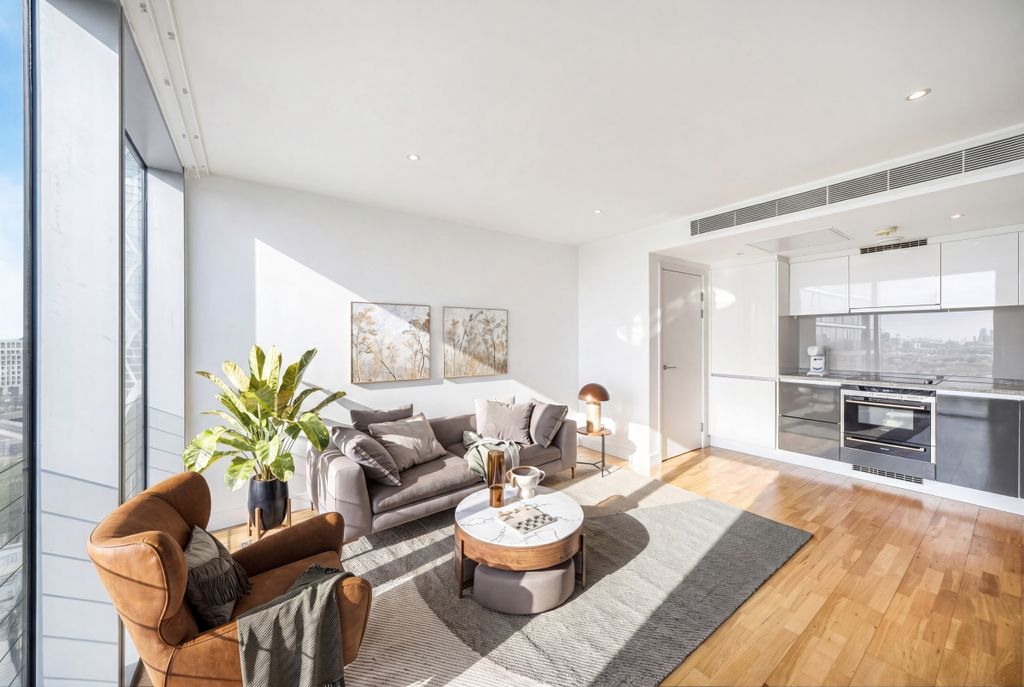 Property photo 1 of 10 Property_D206_Liv...