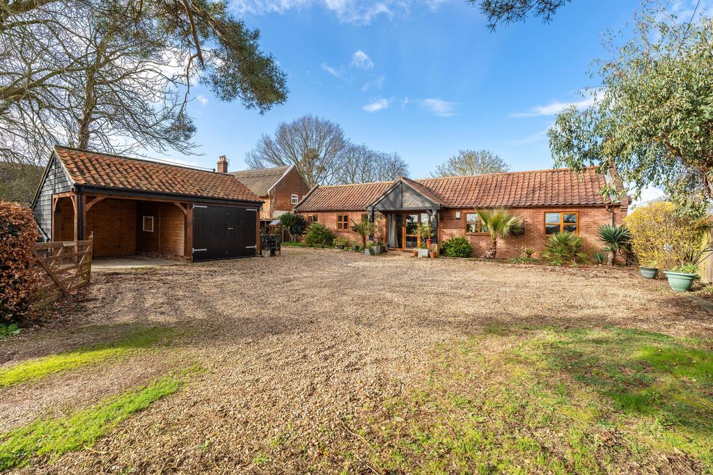 Property photo 1 of 27