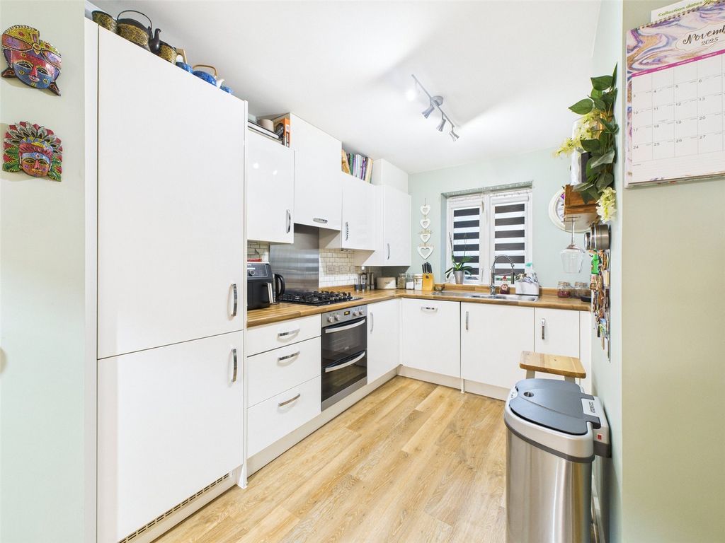 Property photo 3 of 19 Picture No. 09