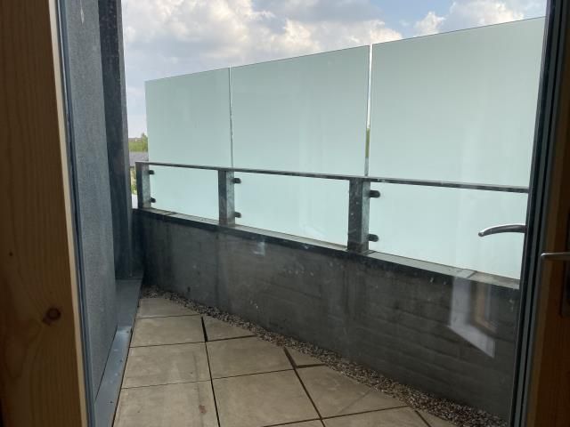 Property photo 3 of 7 Balcony