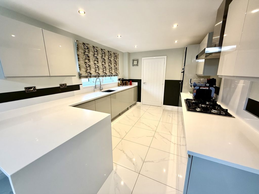 Property photo 3 of 20 Img_1644