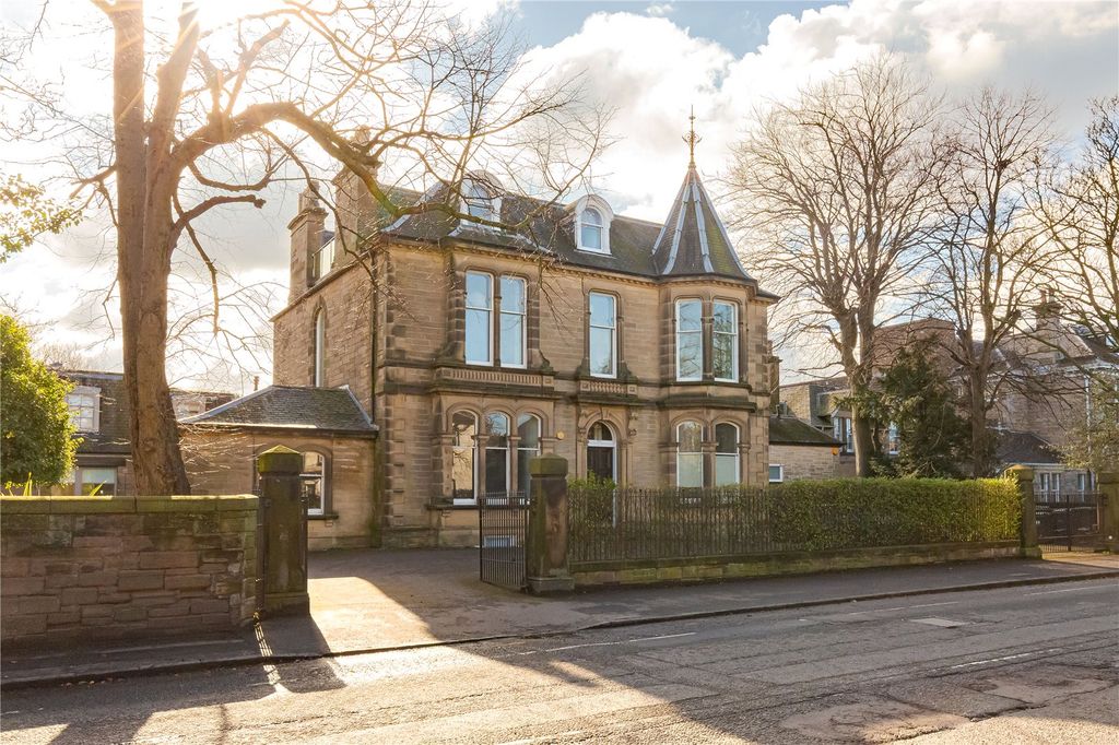 Property photo 2 of 27 Front External