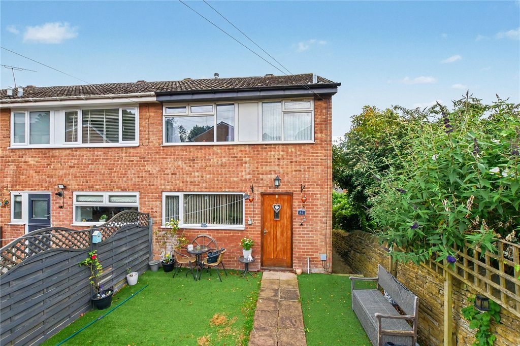 Property photo 1 of 24 Picture No. 32