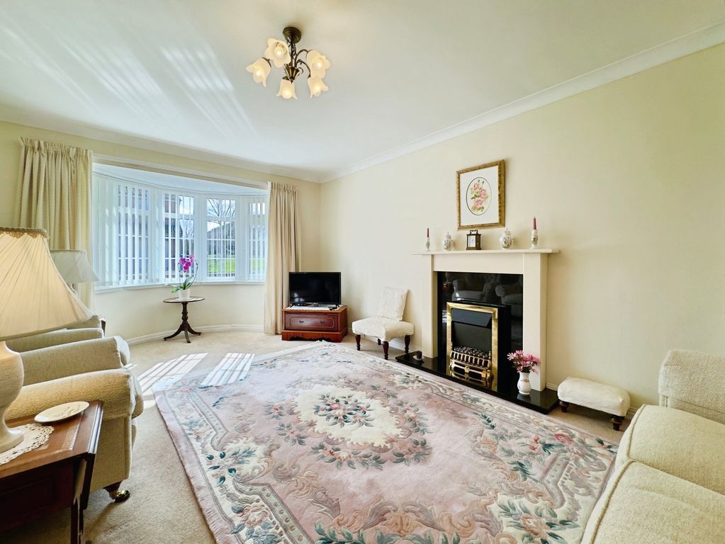 Property photo 2 of 40