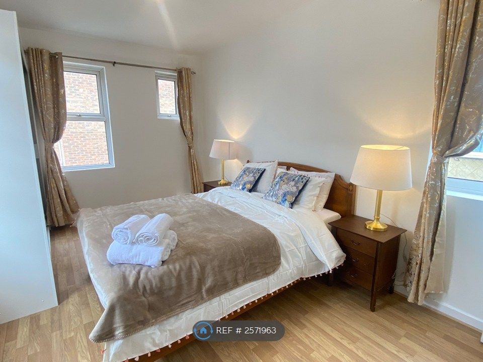 Property photo 1 of 24