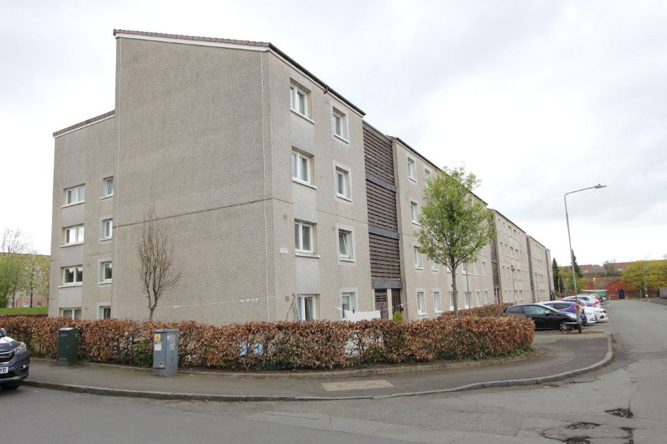 Property photo 1 of 18 External