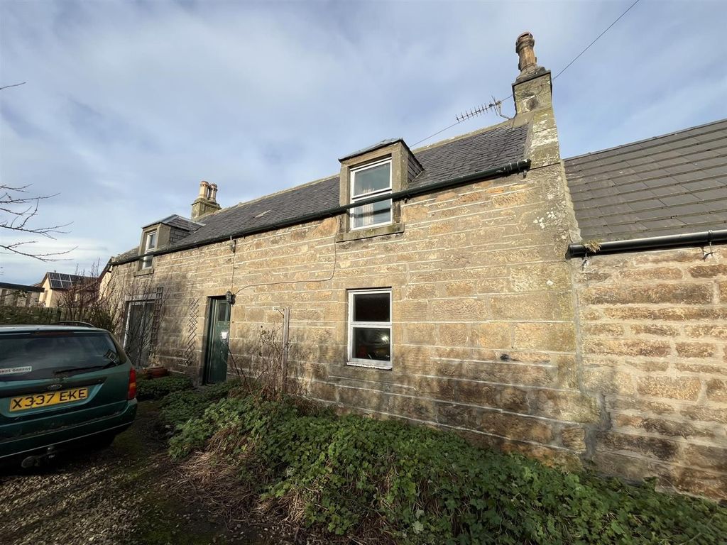 Property photo 2 of 23