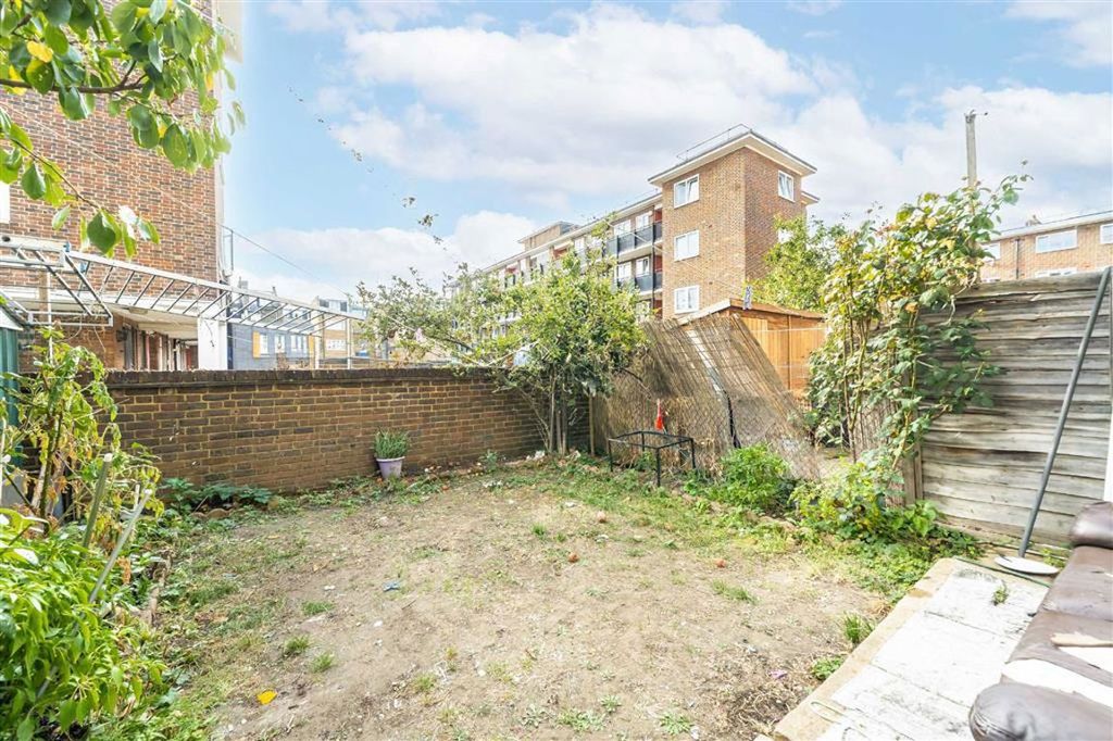 Property photo 3 of 8
