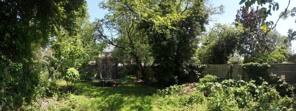 Property photo 2 of 28