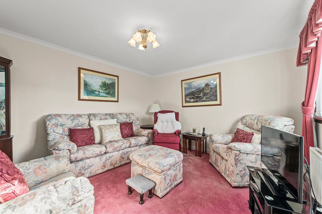 Property photo 3 of 22