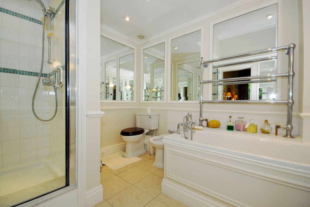 Property photo 1 of 25