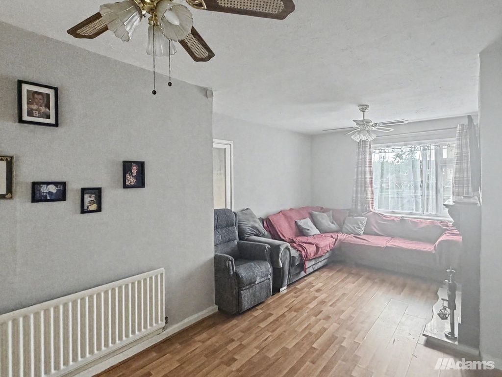 Property photo 3 of 24