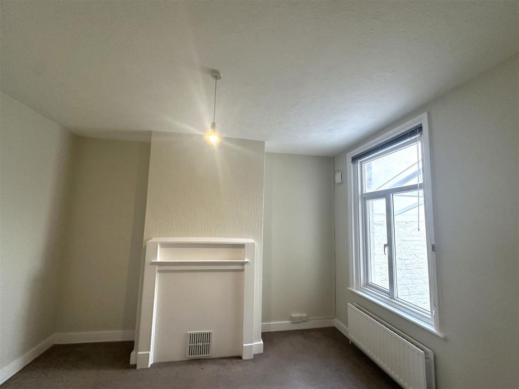 Property photo 3 of 7 Img_6302.Jpg