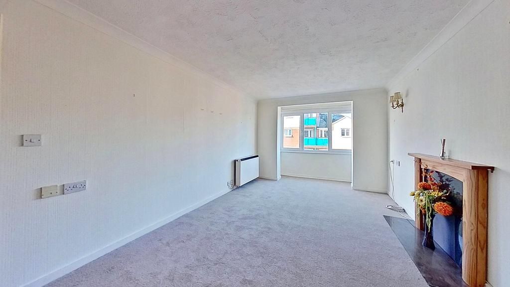 Property photo 3 of 12