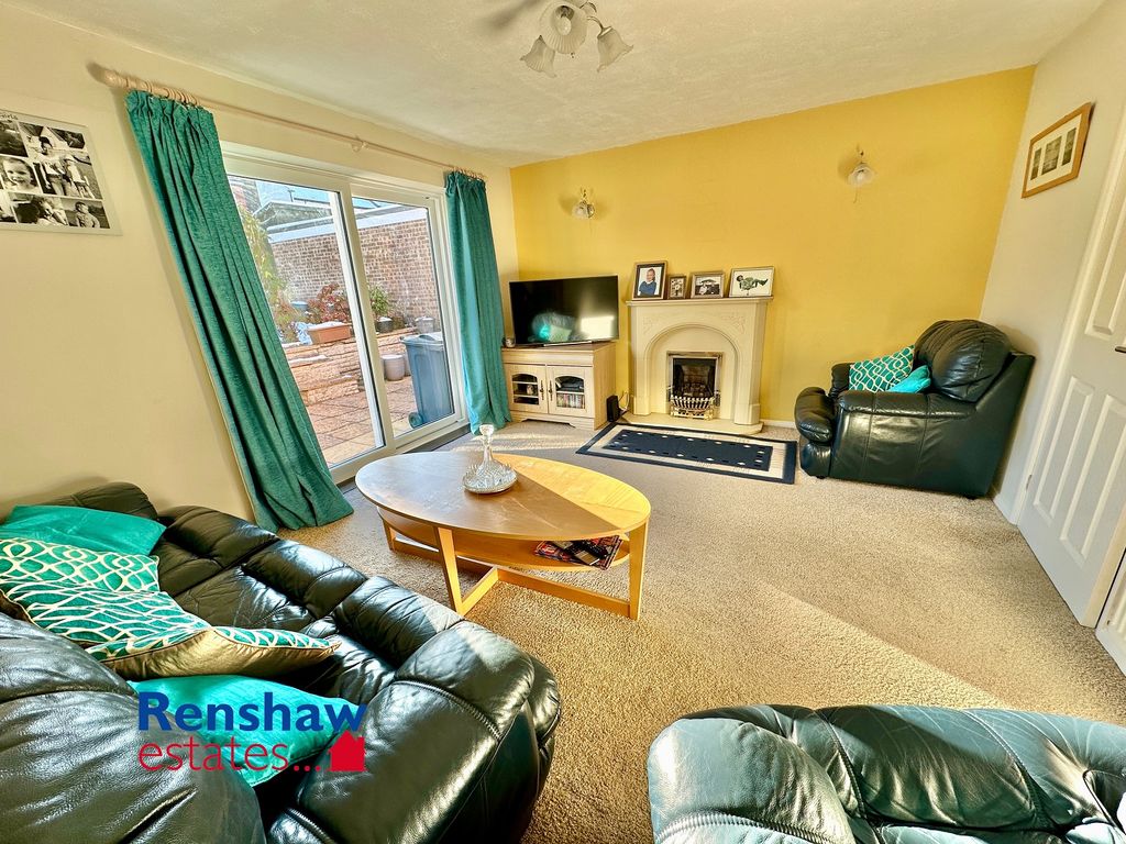 Property photo 2 of 14 L (1)