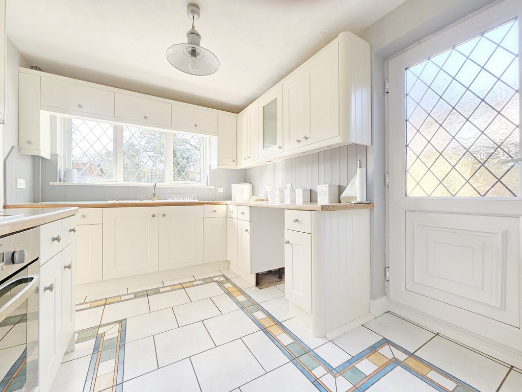 Property photo 2 of 21